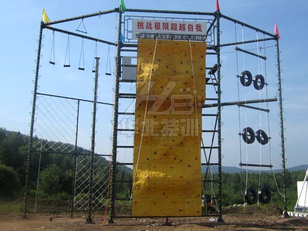 攀岩墙的常用材质之玻璃钢
